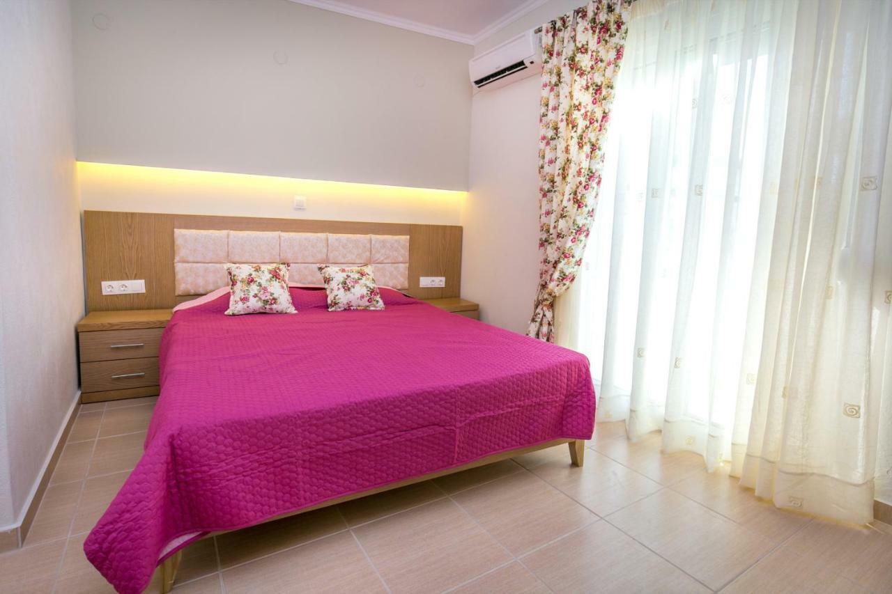 Aglaia Apartment