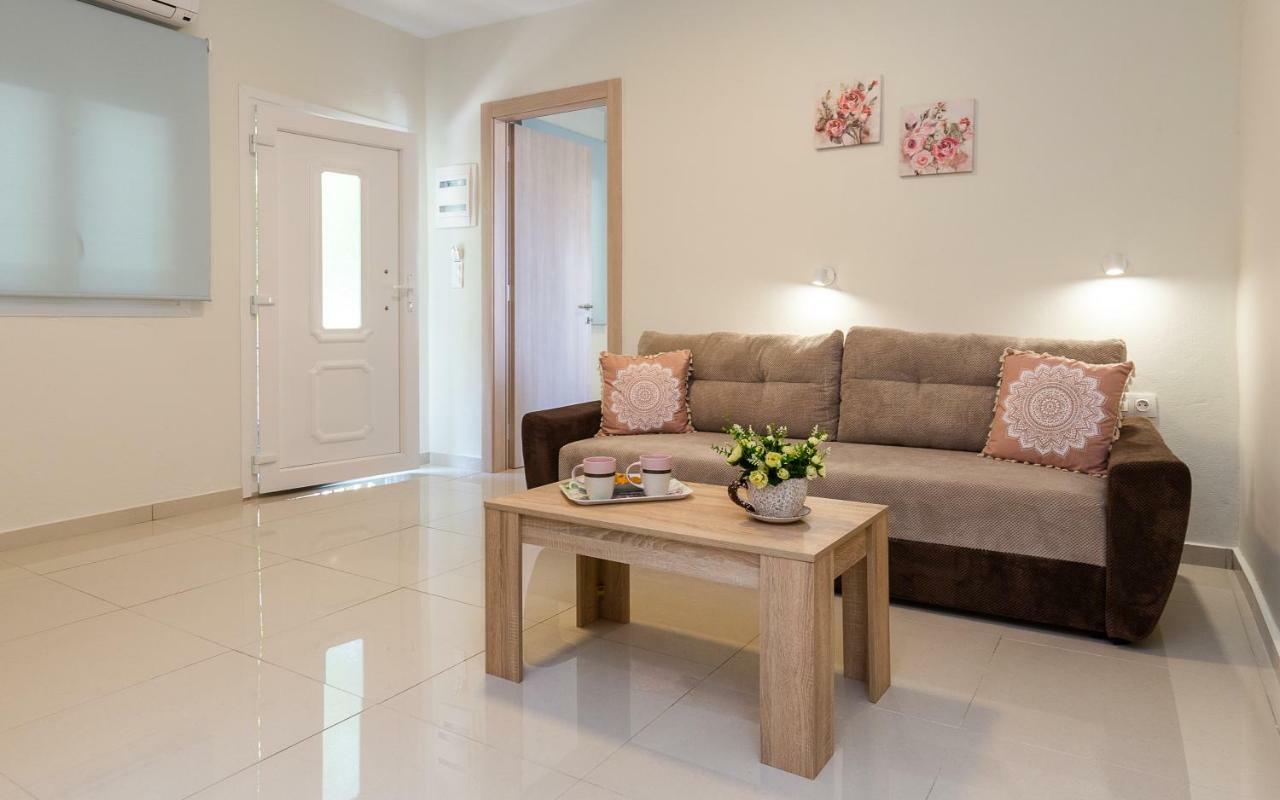 Apartment Aglaia Skála Marión