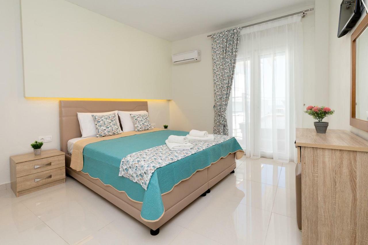 Aglaia Apartment